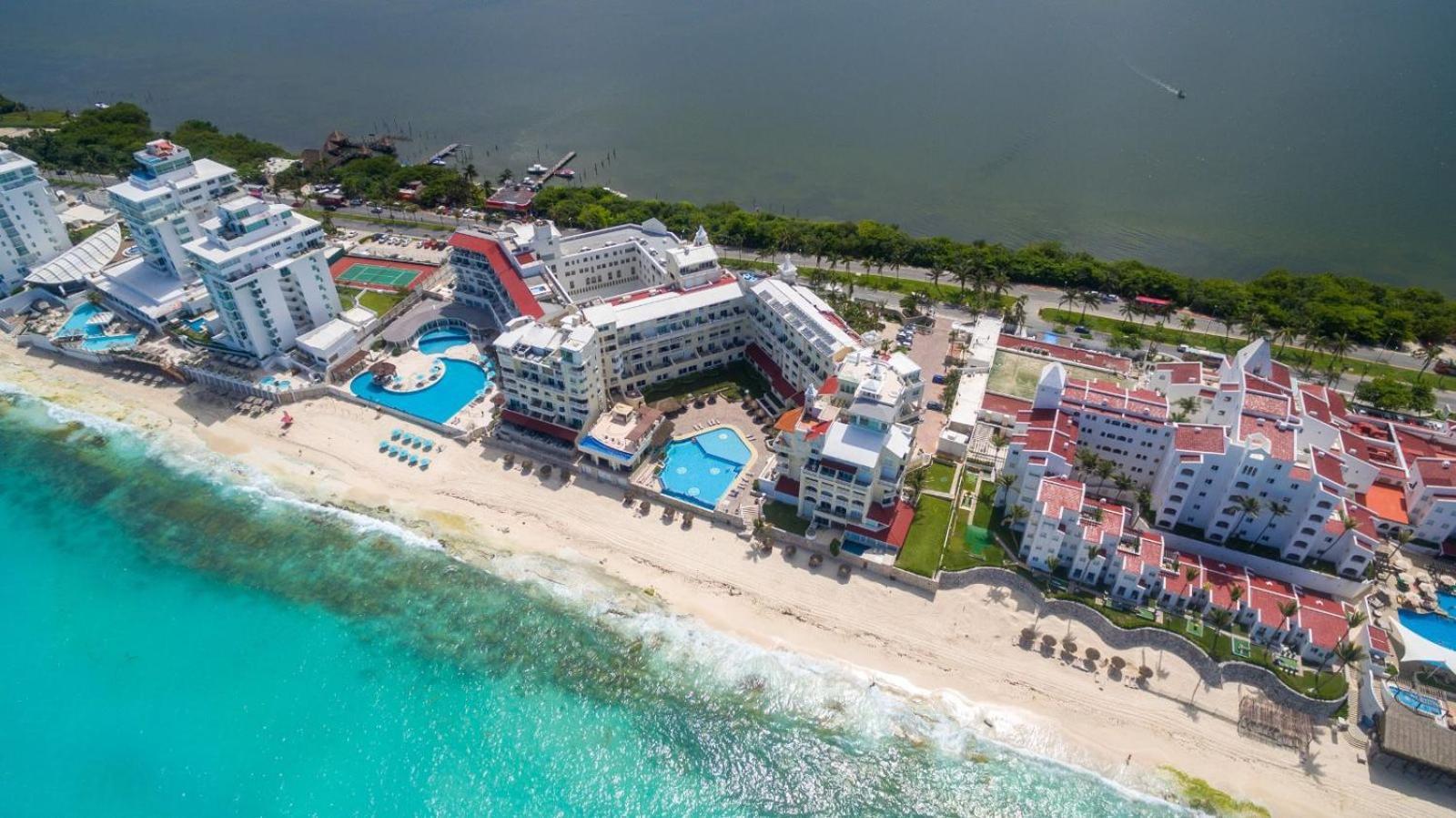 “Magic Sunrise At Cancun” Luaran gambar
